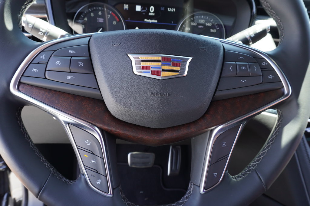 New 2025 Cadillac XT5 Sportv w/ Technology Package AWD/4WD image 18