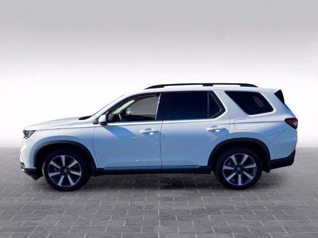 Used 2025 Honda Pilot Elite image 4