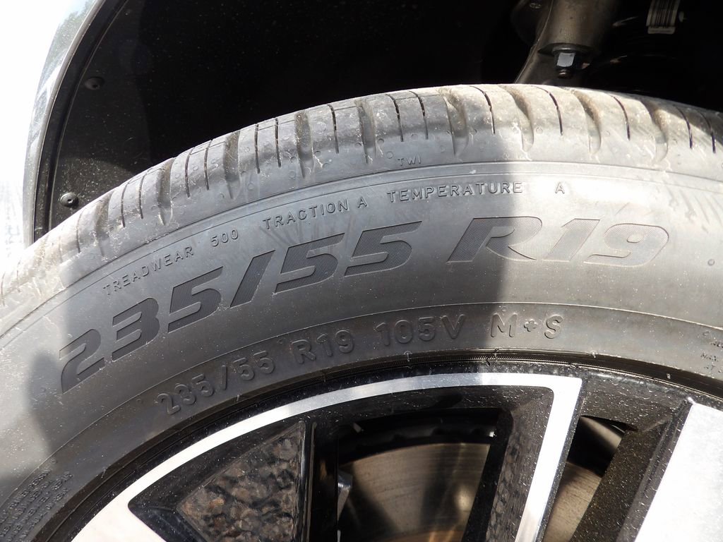 New 2026 Volvo XC60 T8 Core w/ Protection Package Premier image 28