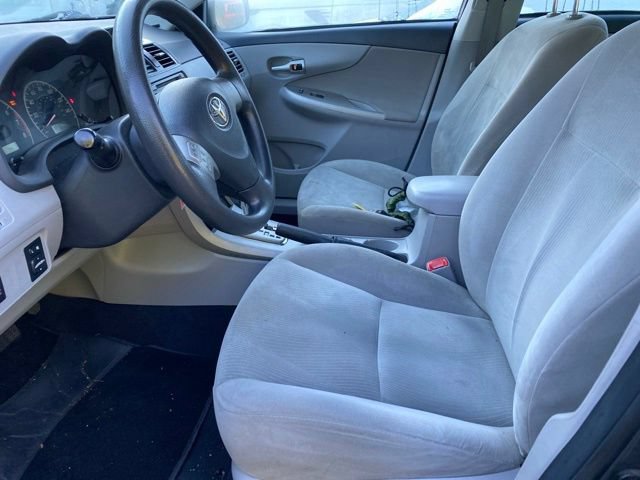Used 2012 Toyota Corolla LE FWD image 13
