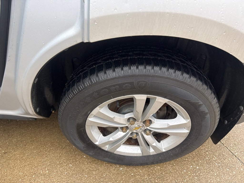 Used 2010 Chevrolet Equinox LTZ AWD/4WD image 13