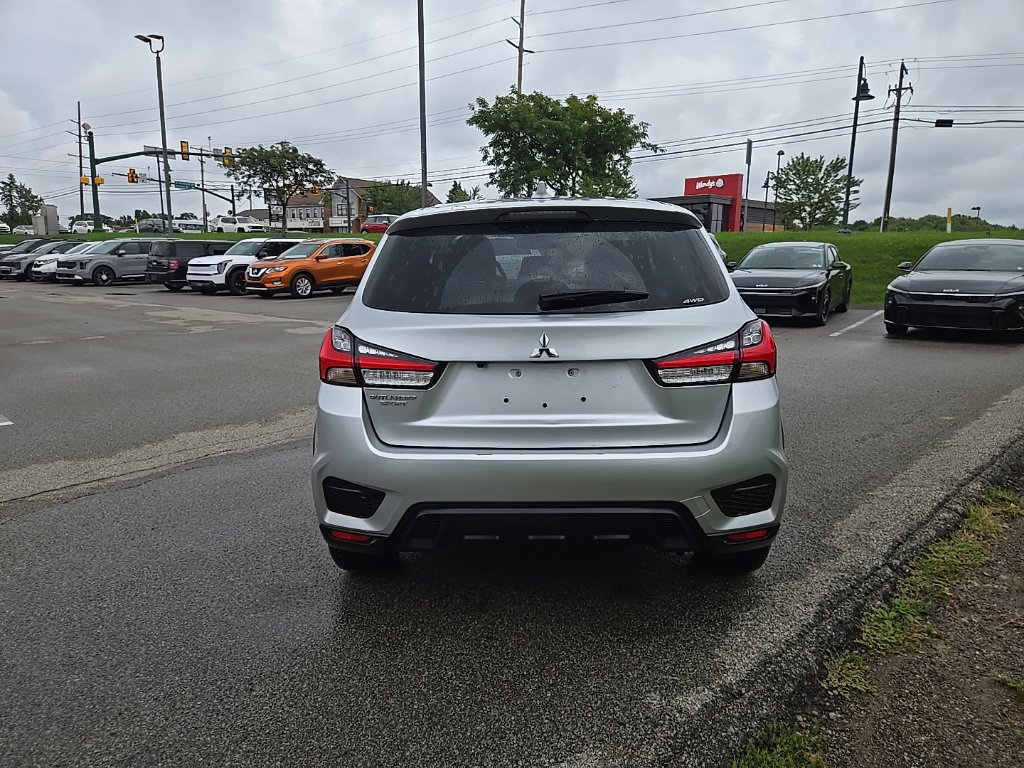 Used 2024 Mitsubishi Outlander Sport ES AWD/4WD image 4
