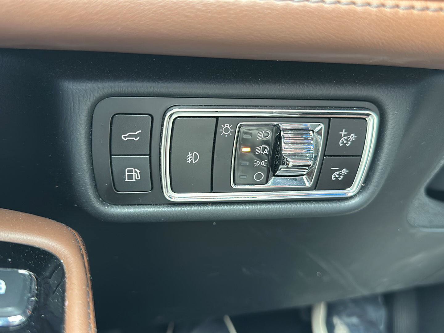 Used 2023 Lincoln Aviator Grand Touring w/ Equipment Group 301A AWD/4WD image 23