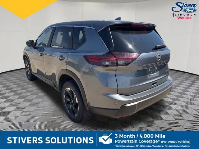 Used 2024 Nissan Rogue SV FWD image 6