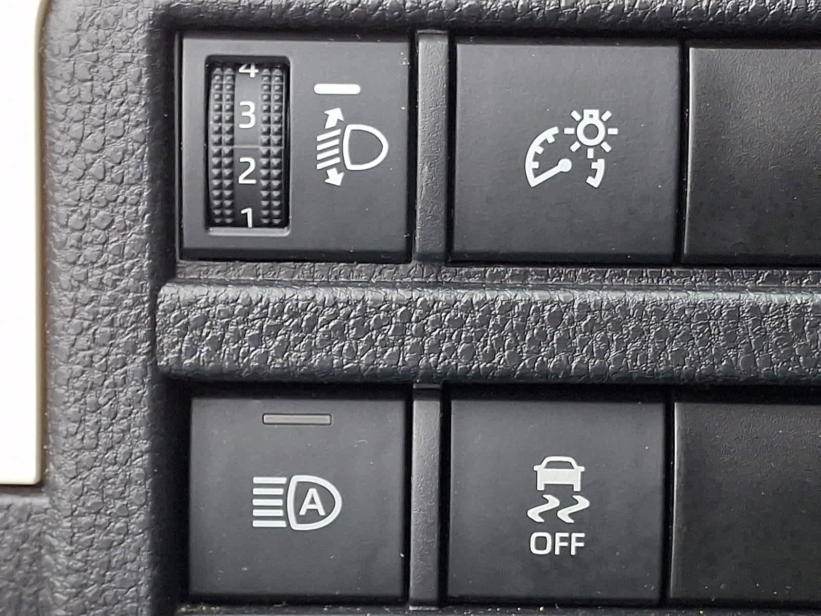 Certified 2024 Toyota Tacoma TRD Off-Road image 26