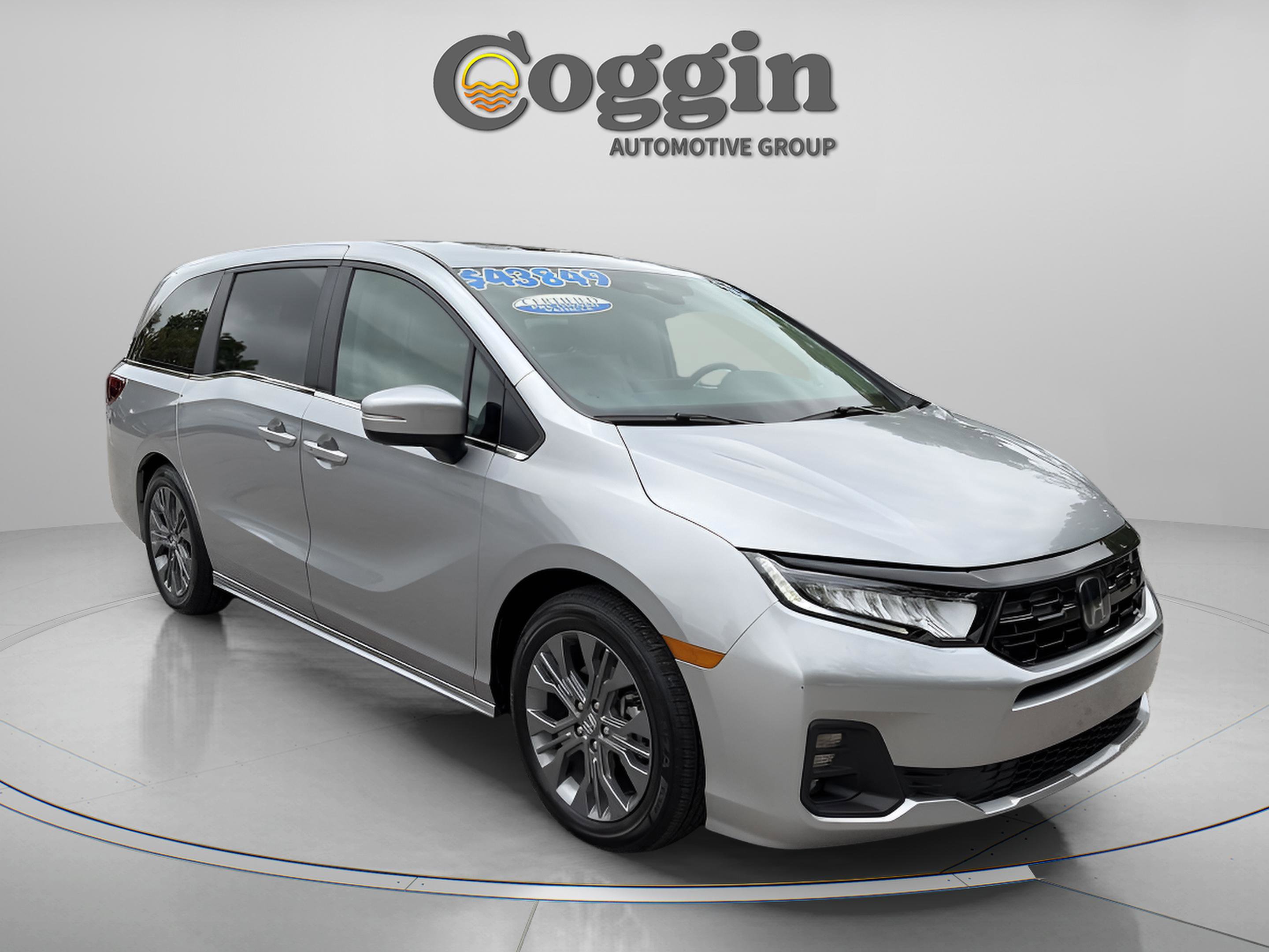 Certified 2025 Honda Odyssey Touring image 7