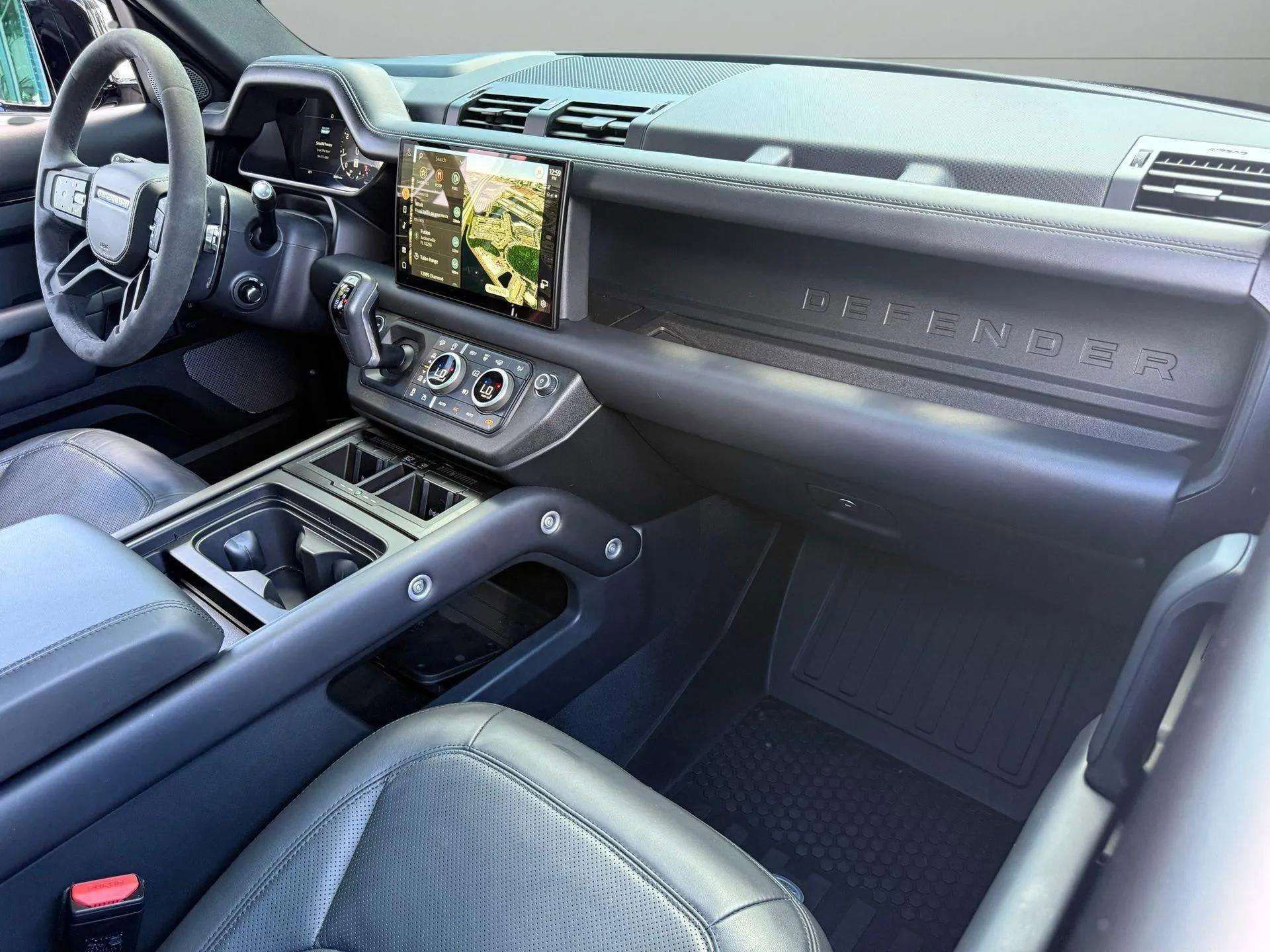 Used 2023 Land Rover Defender 110 Carpathian Edition image 2