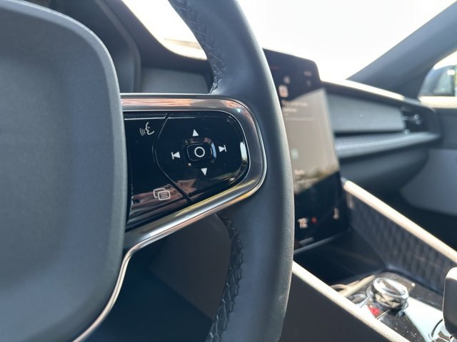 Used 2022 Polestar Polestar 2 w/ Performance Package image 24