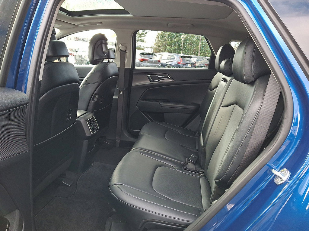 Used 2023 Kia Sportage SX image 13