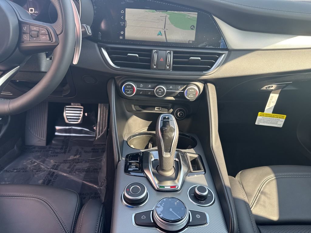 New 2026 Alfa Romeo Giulia AWD image 16