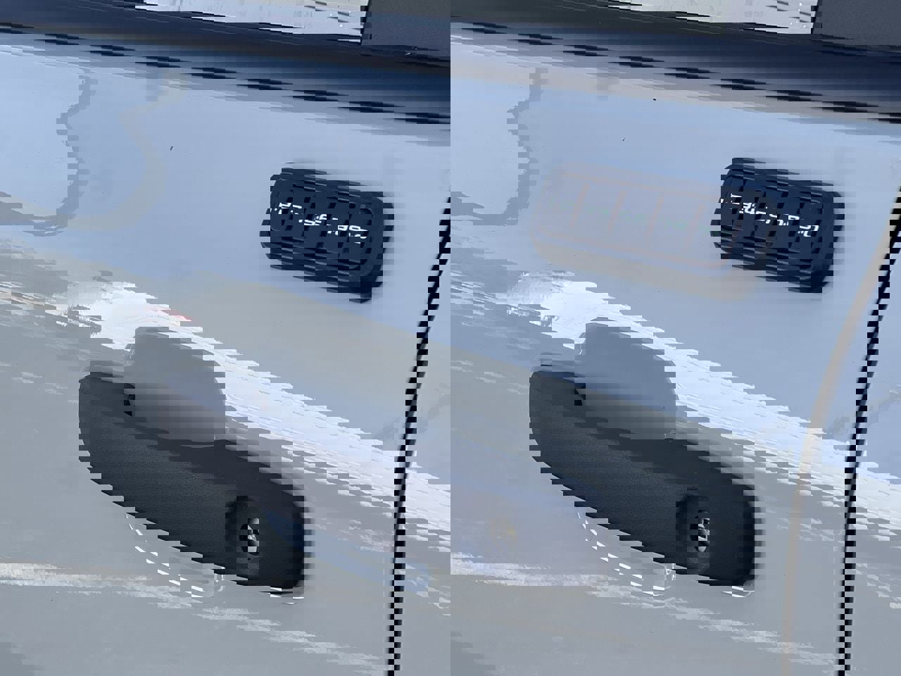 New 2025 Ford Ranger XLT w/ FX4 Off-Road Package image 24