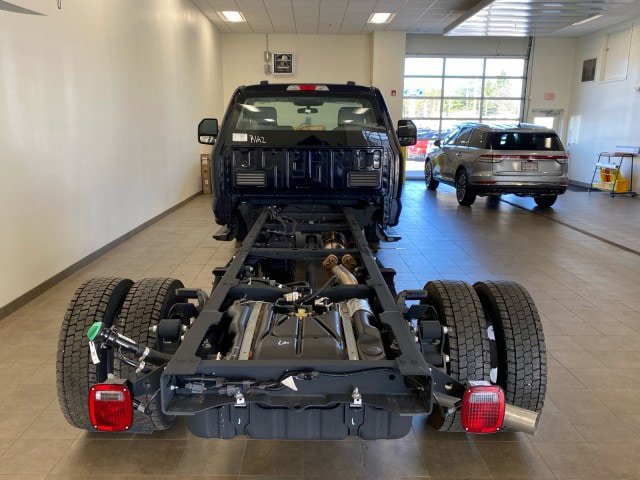 New 2024 Ford F550 4x4 Regular Cab Super Duty image 13