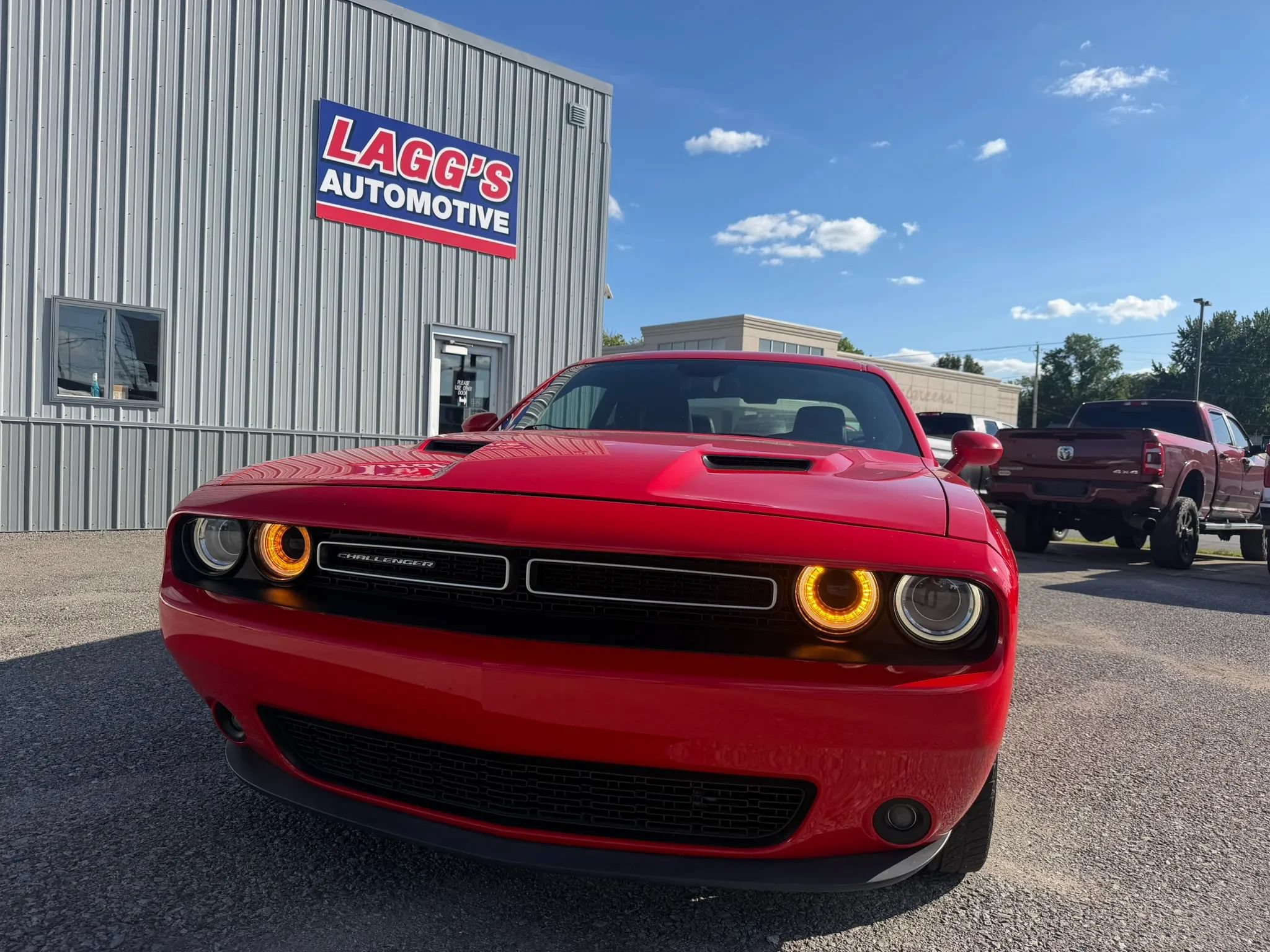 Used 2016 Dodge Challenger SXT Plus RWD image 4