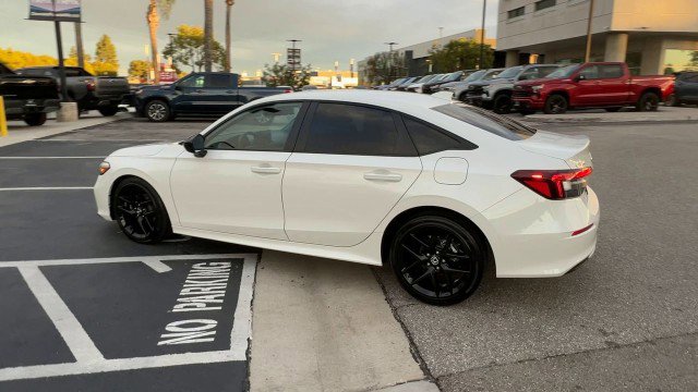 Used 2025 Honda Civic Sport image 6