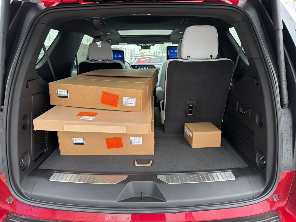 New 2026 Chevrolet Tahoe Premier image 13