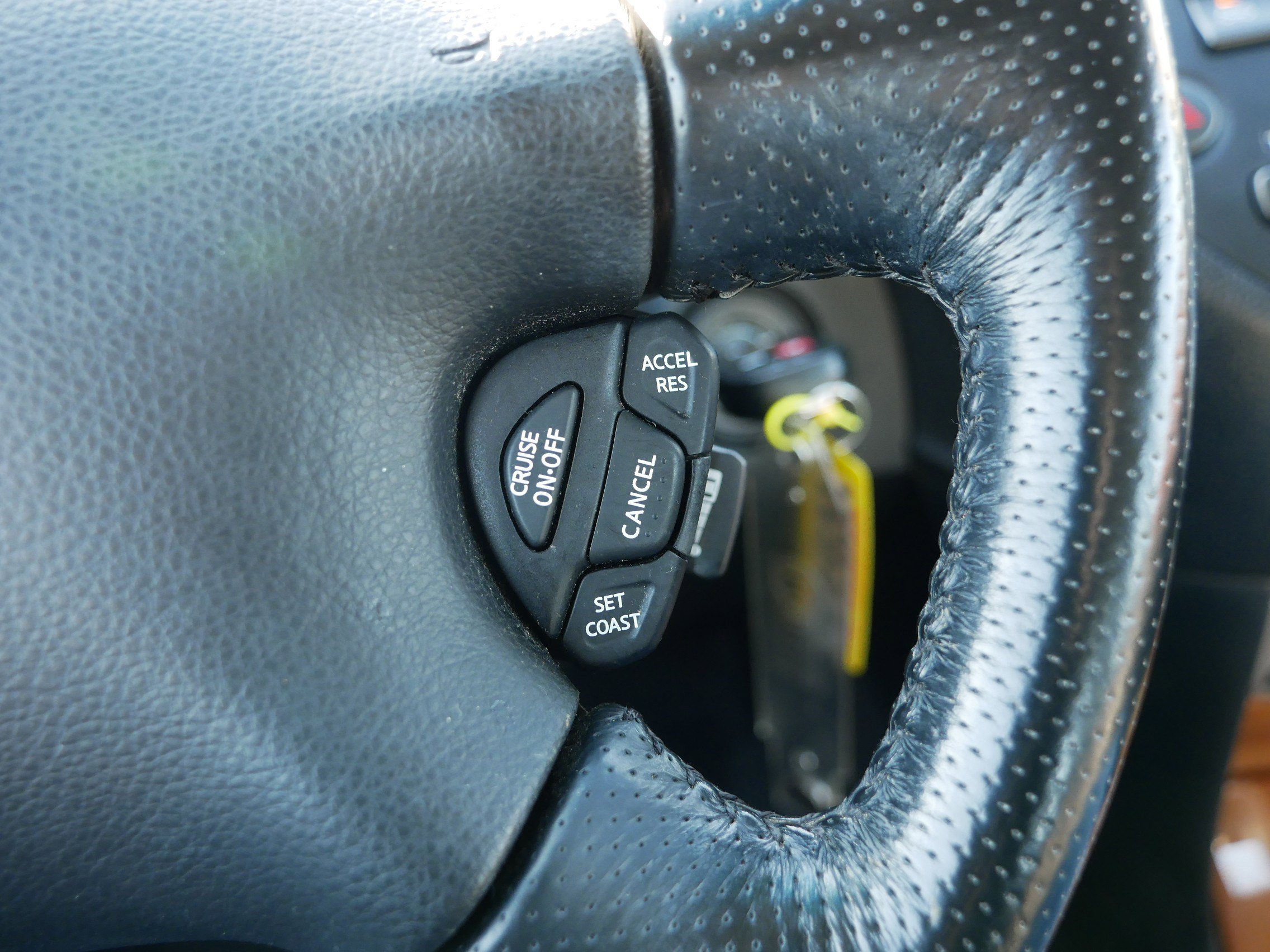 Used 2004 INFINITI M45 w/ Technology Pkg image 28