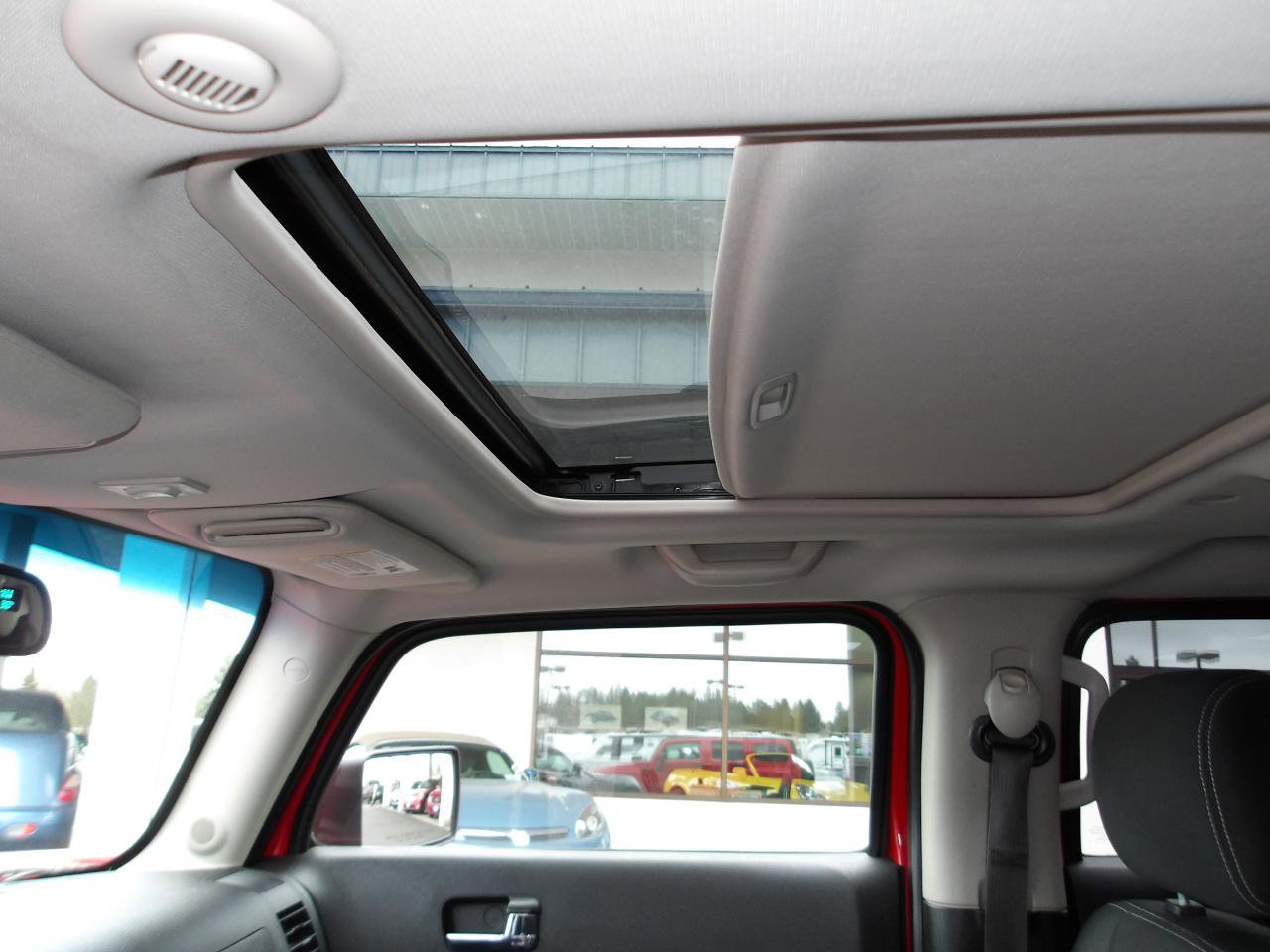 Used 2007 HUMMER H3 w/ Tactical Edition Package image 14