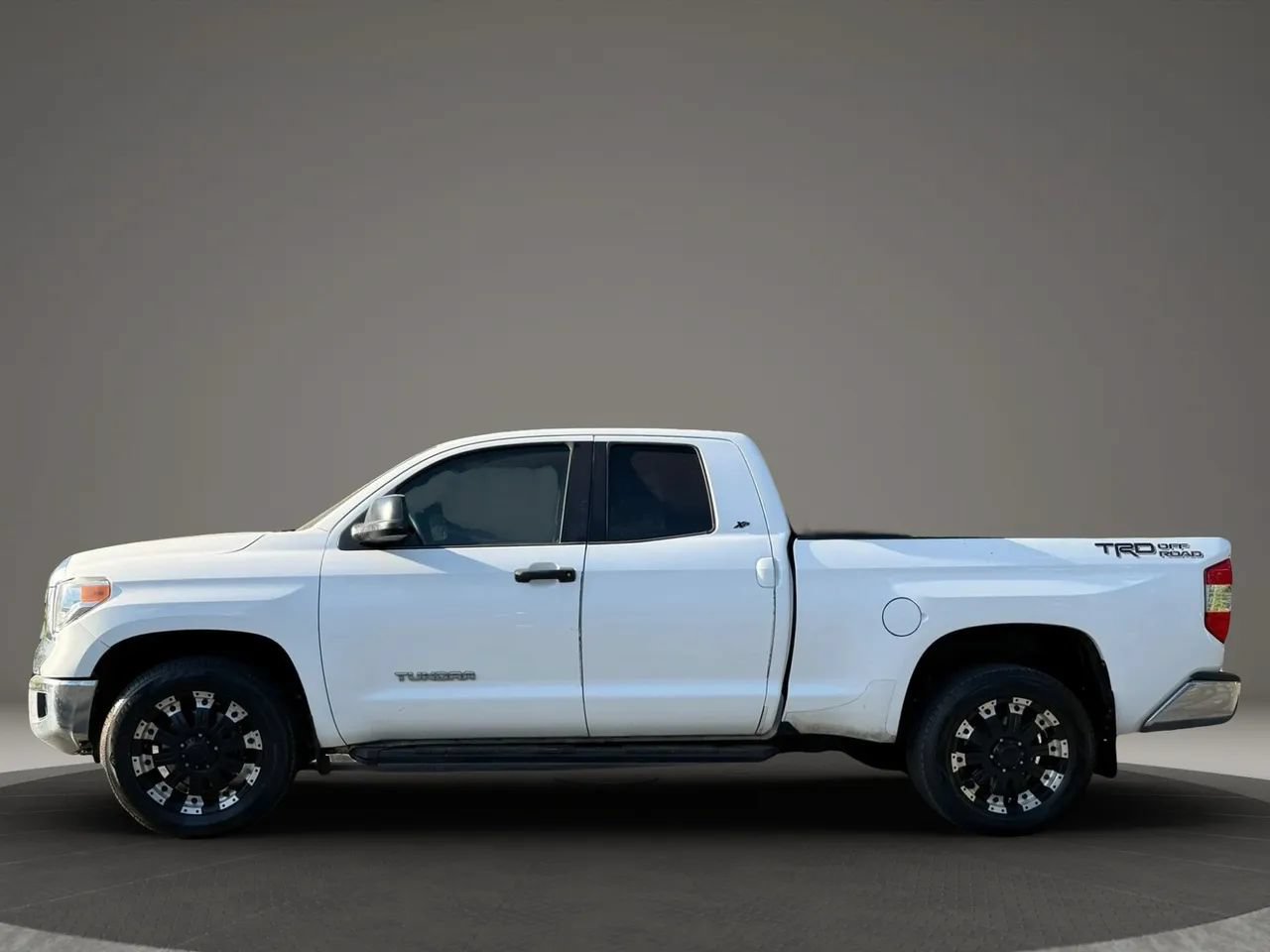 Used 2016 Toyota Tundra SR5 w/ TRD Off Road Package RWD image 8