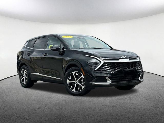 Used 2025 Kia Sportage EX FWD image 2