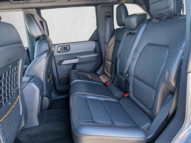 Used 2023 Ford Bronco Badlands image 18