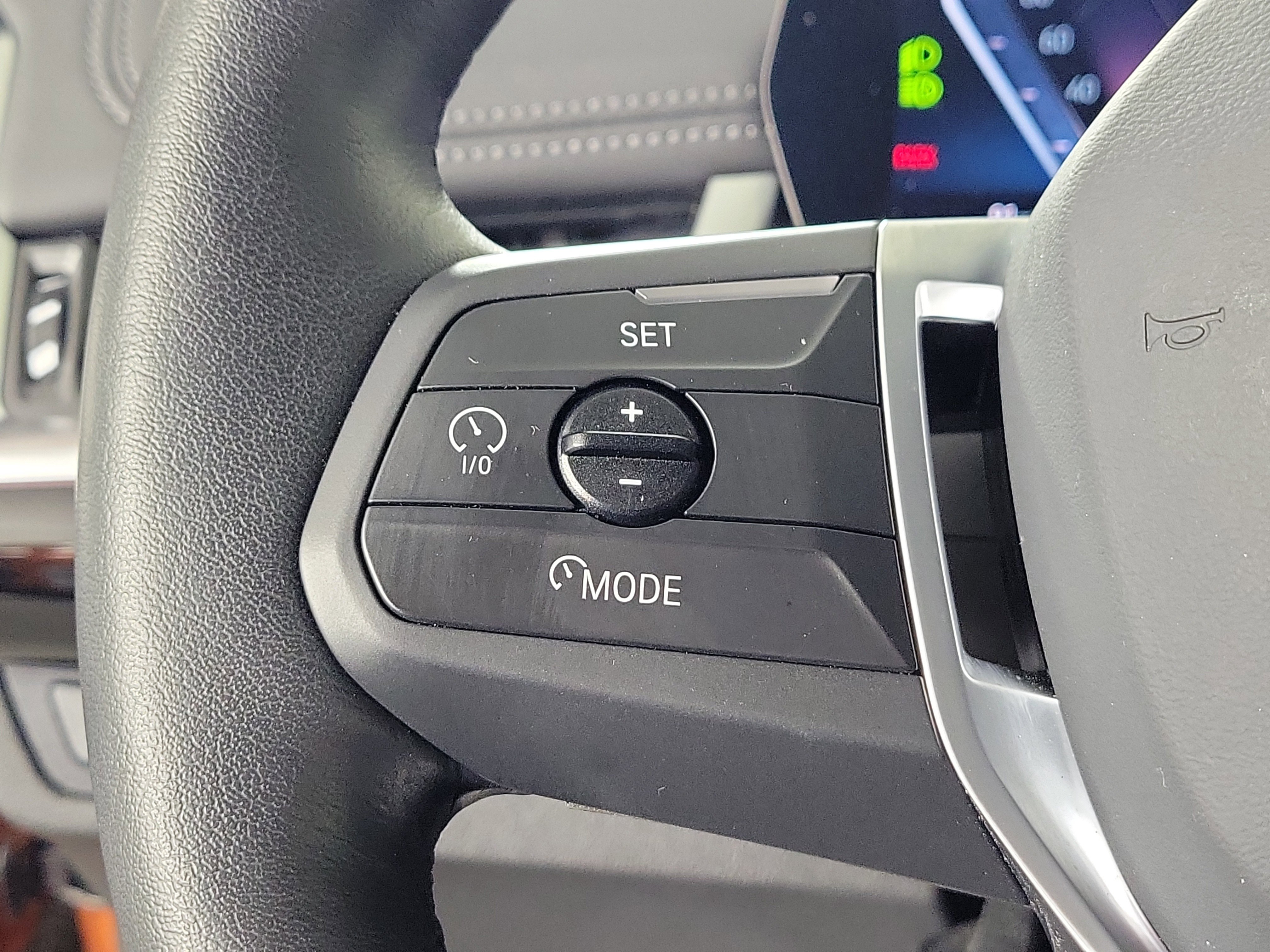 Certified 2025 BMW X1 xDrive28i w/ Technology Package image 13