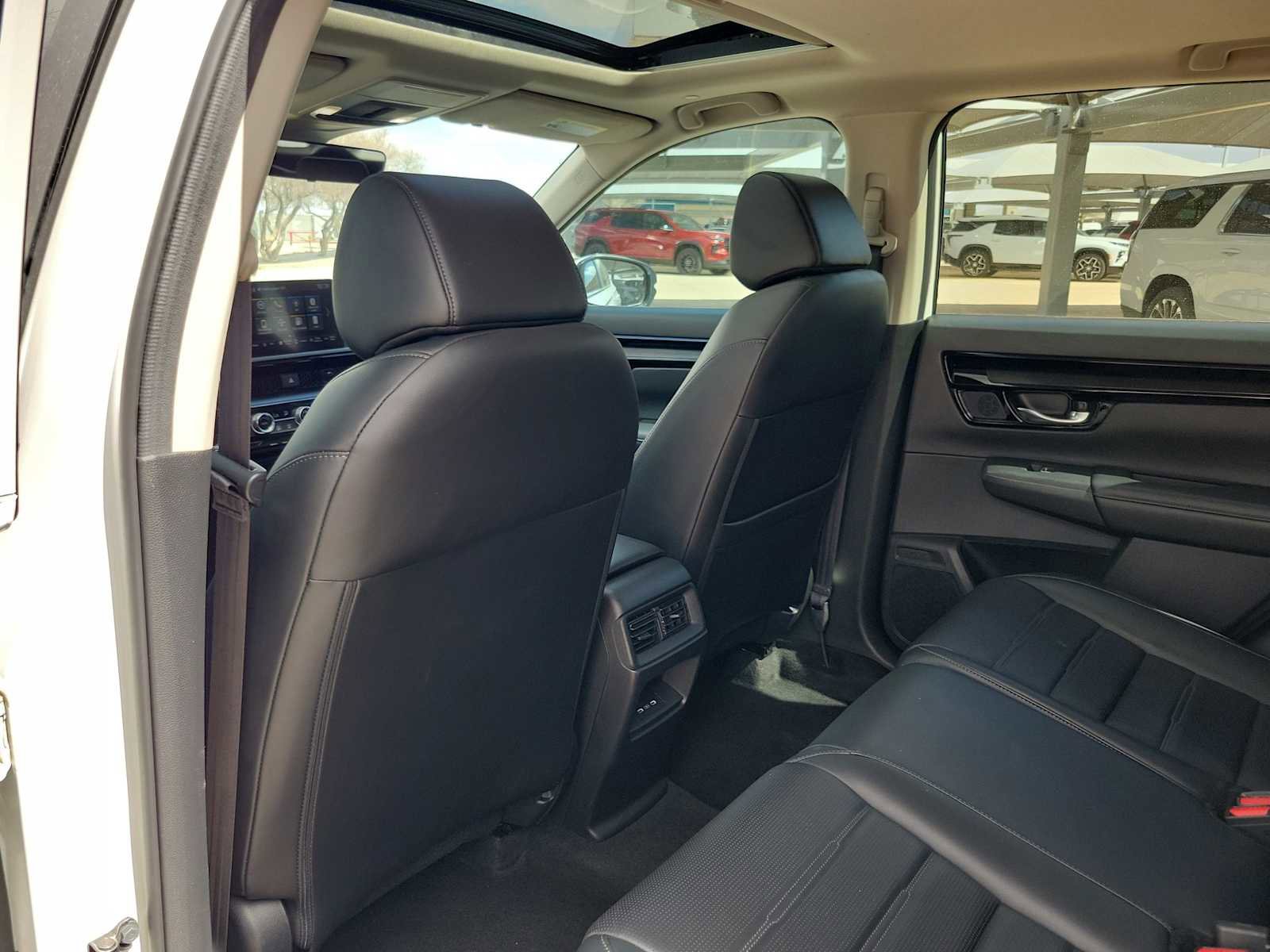 Used 2024 Honda CR-V EX-L image 8