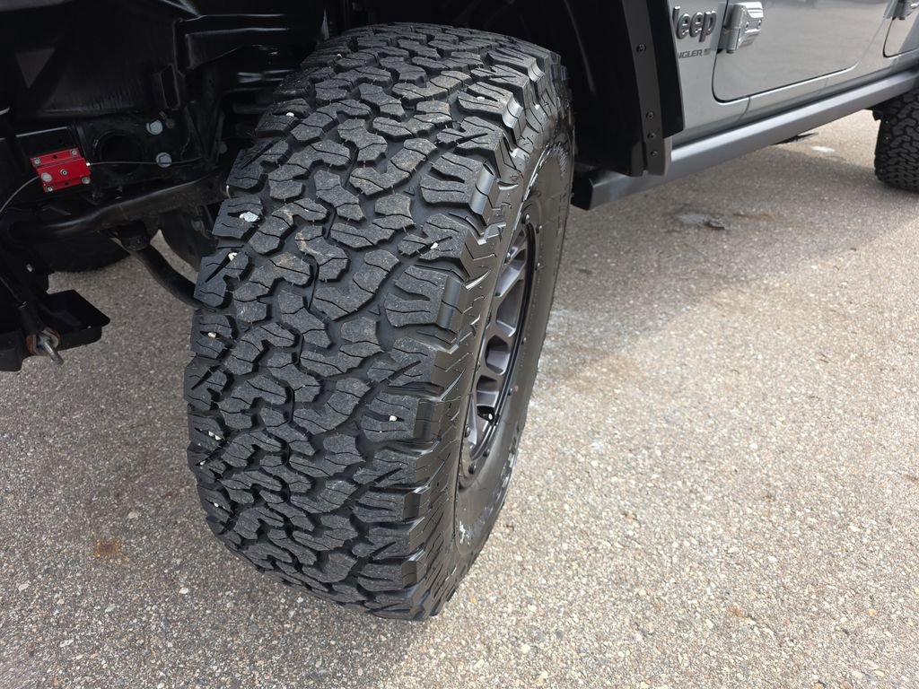 Used 2023 Jeep Wrangler Unlimited Sport AWD/4WD image 34