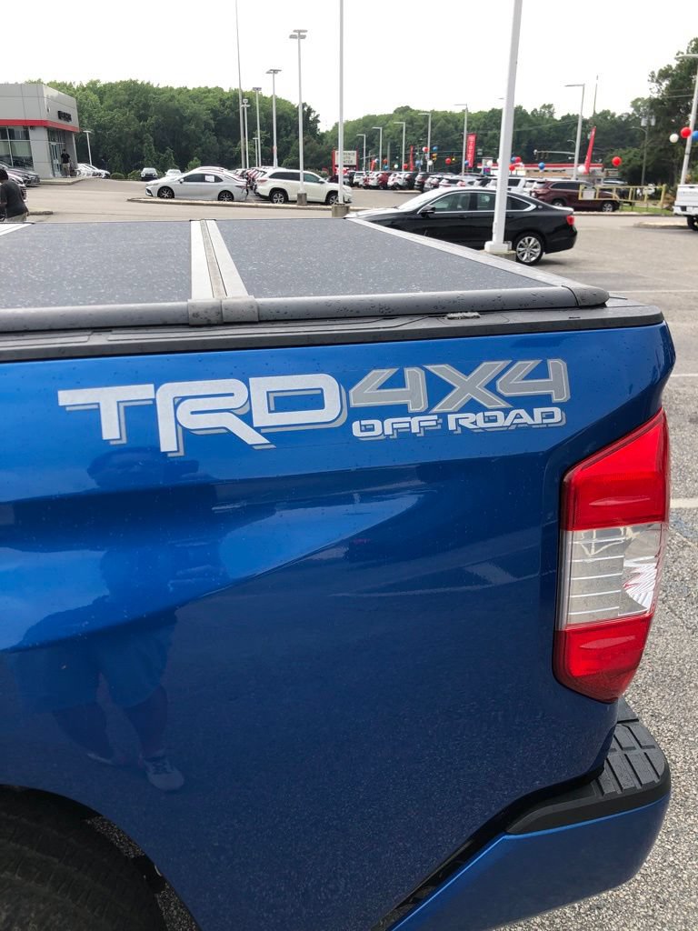 Used 2018 Toyota Tundra Limited w/ Limited Premium Package AWD/4WD image 14
