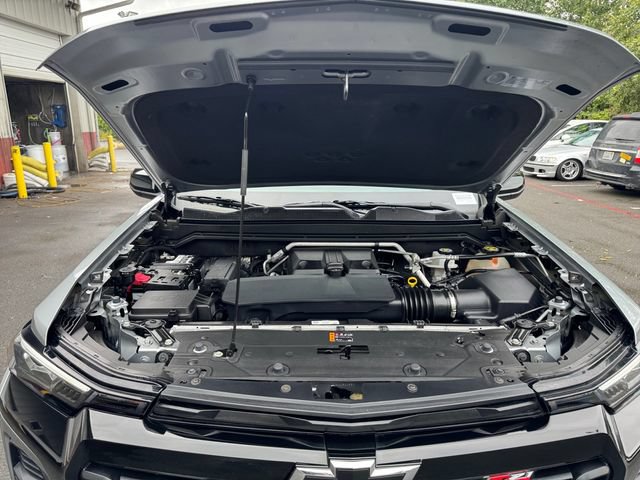 Used 2023 Chevrolet Colorado Z71 w/ Z71 Convenience Package 2 AWD/4WD image 23