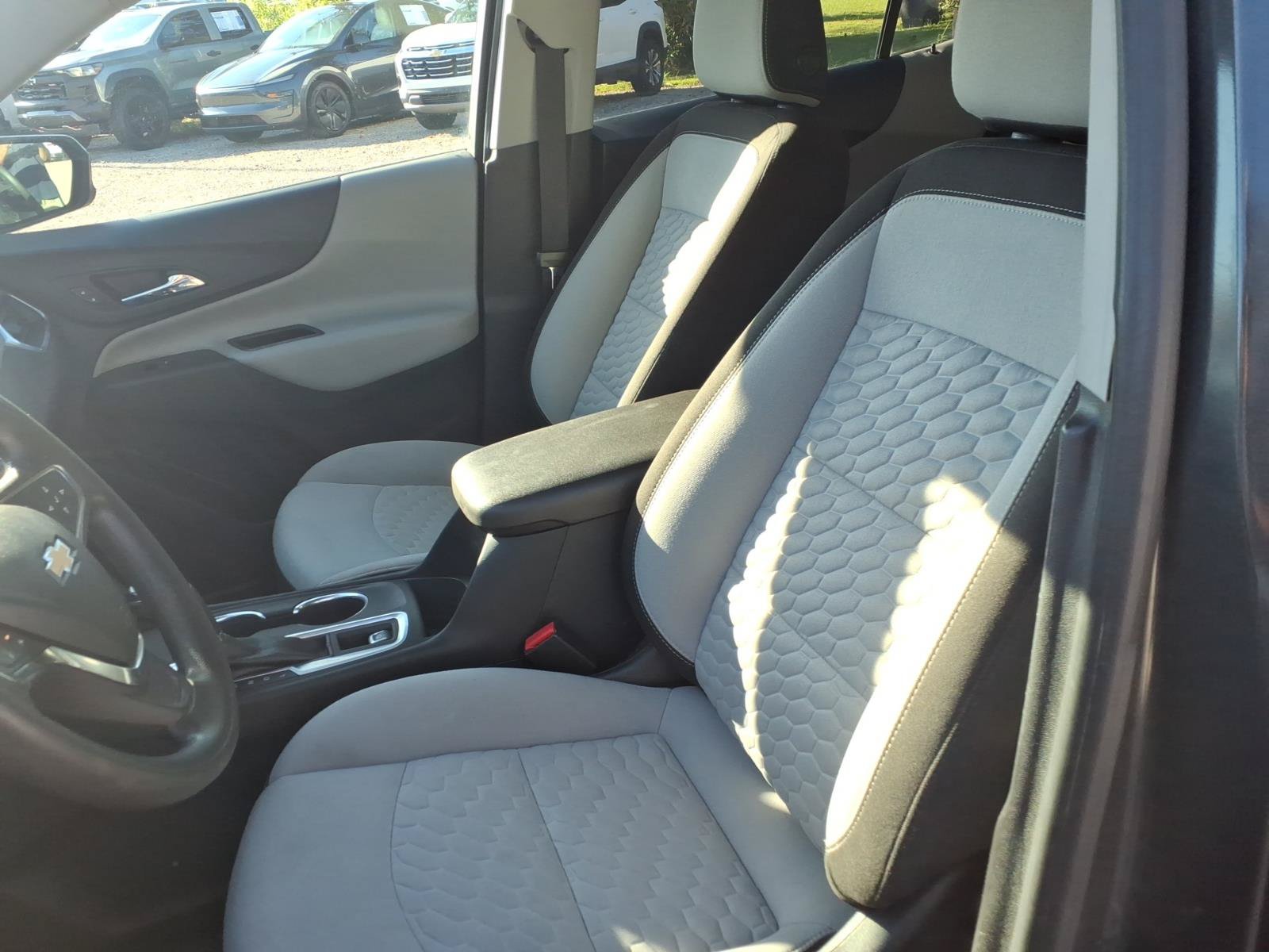 Used 2020 Chevrolet Equinox LT AWD/4WD image 17