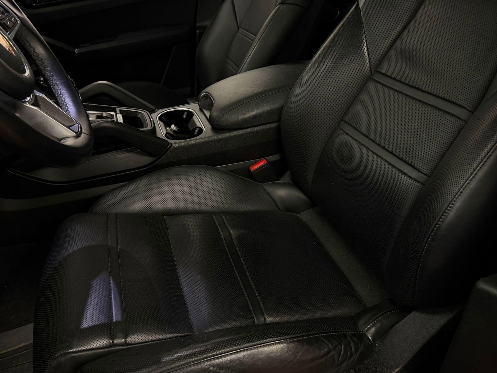 Used 2019 Porsche Cayenne AWD image 12