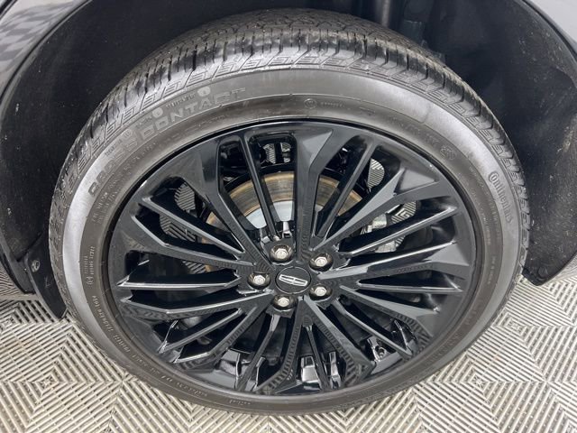 Certified 2024 Lincoln Corsair AWD w/ Equipment Group 101A image 10