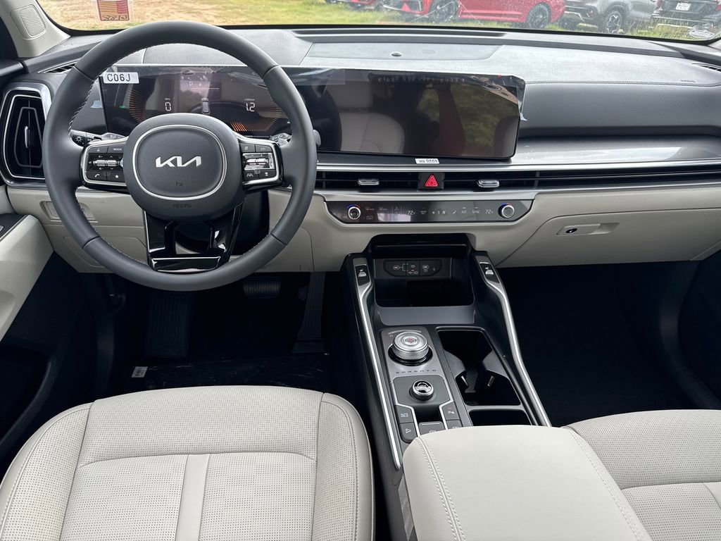 New 2025 Kia Sorento EX image 23