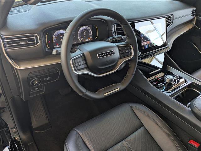 Certified 2025 Jeep Wagoneer Series II w/ Convenience Group I AWD/4WD image 10