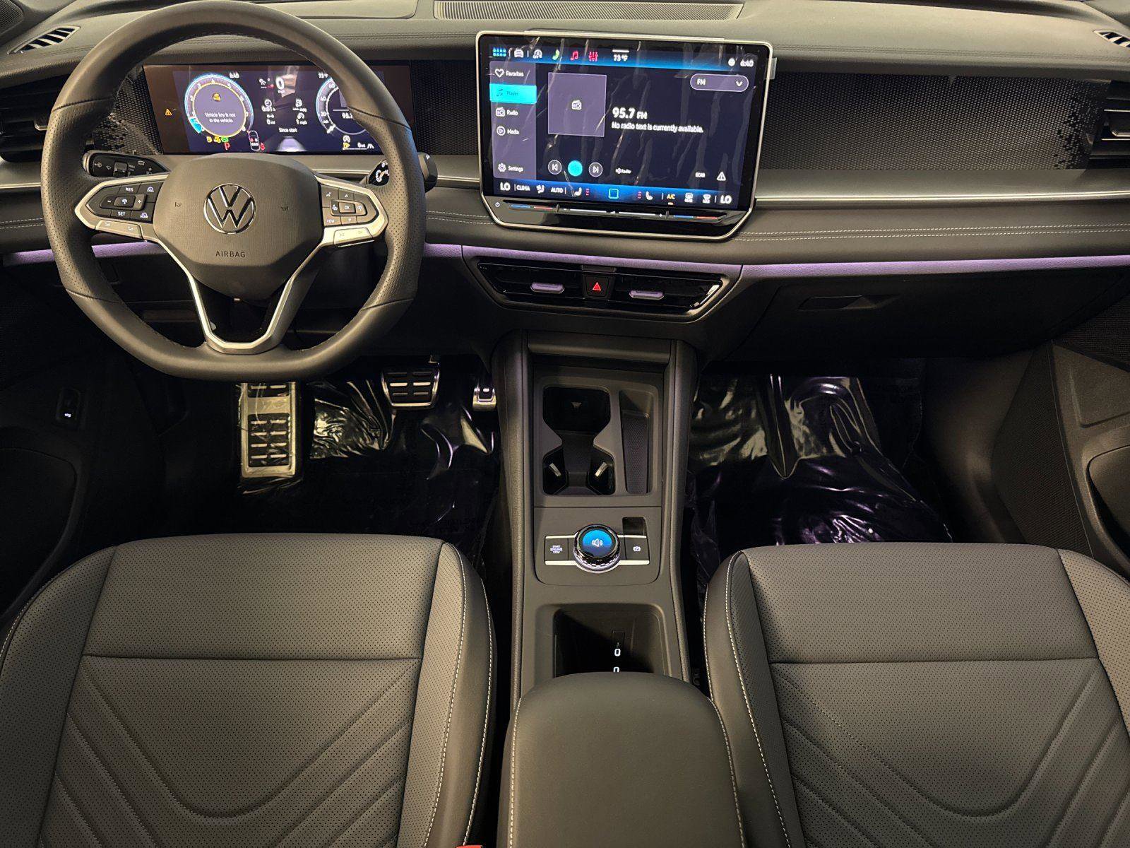 New 2026 Volkswagen Tiguan SE R-Line image 12