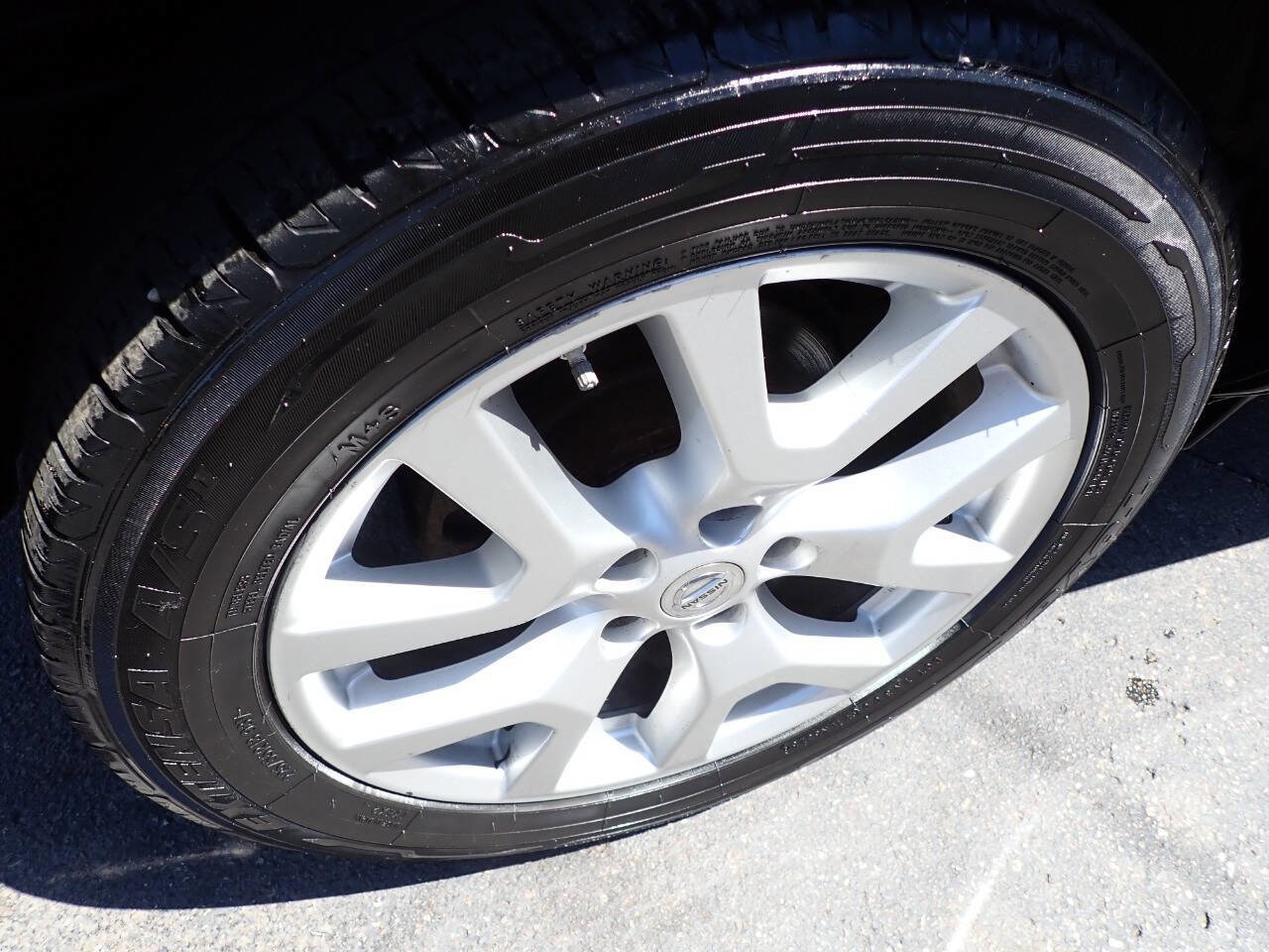 Used 2012 Nissan Rogue SL AWD/4WD image 7