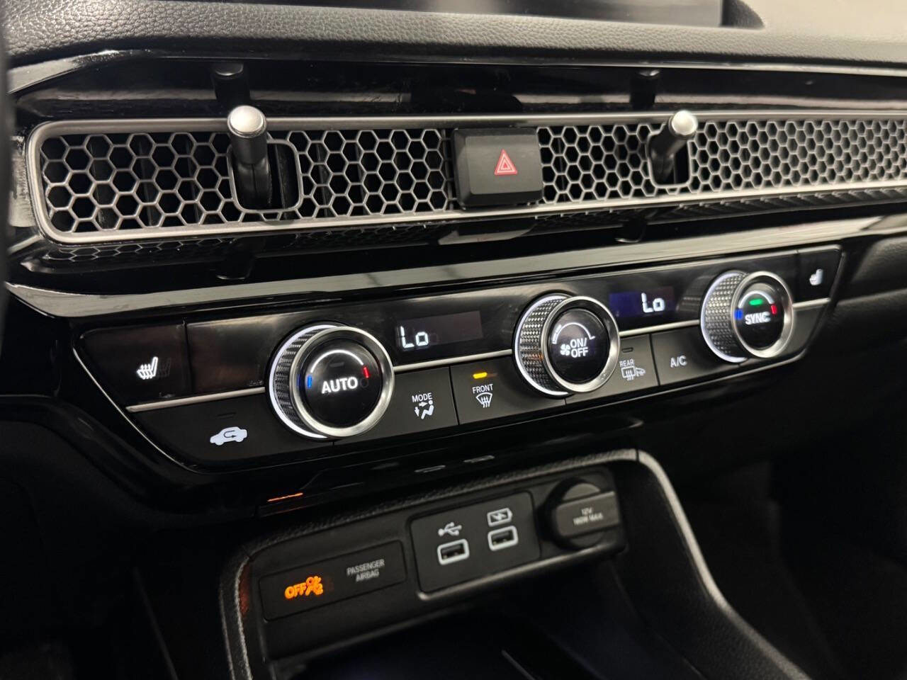 Used 2024 Honda Civic Touring image 39