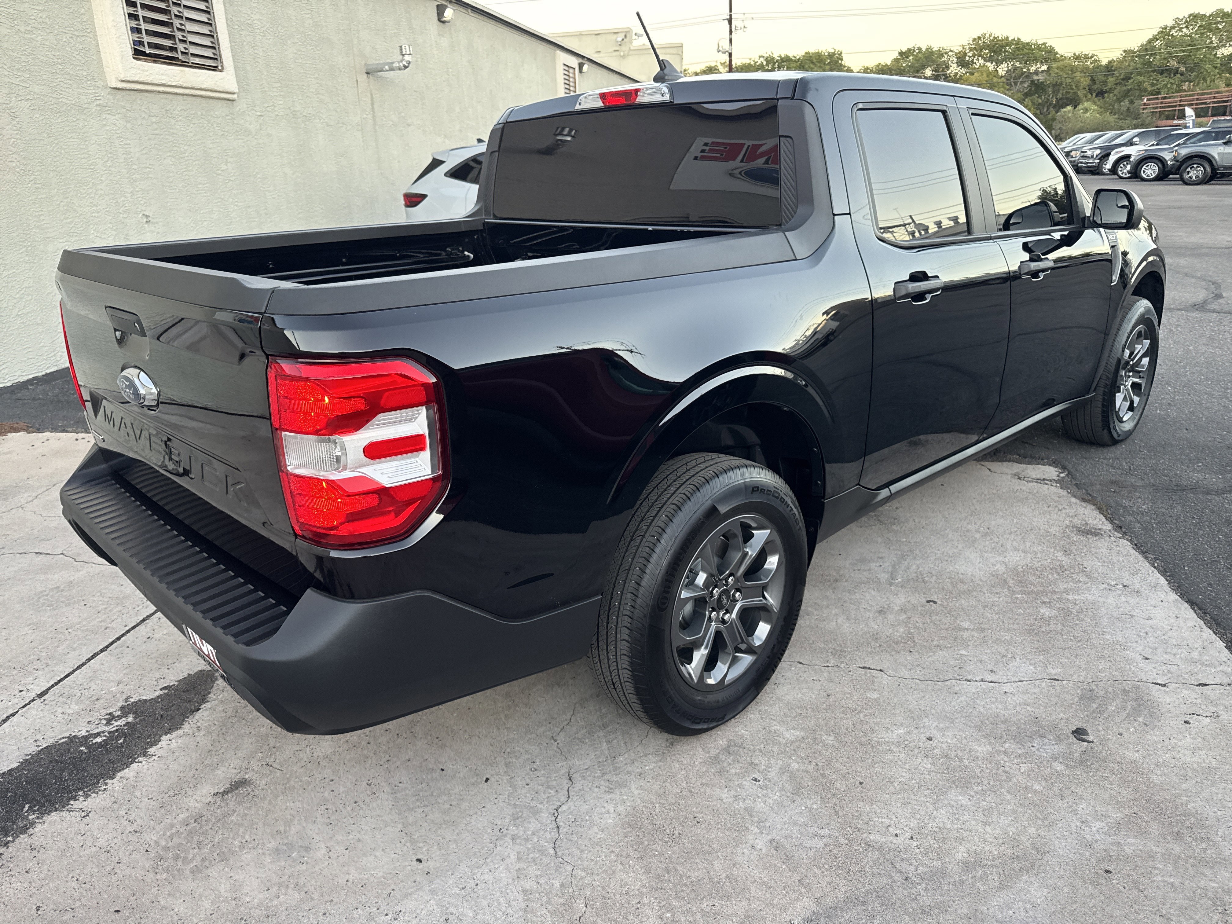 Used 2024 Ford Maverick XLT image 7