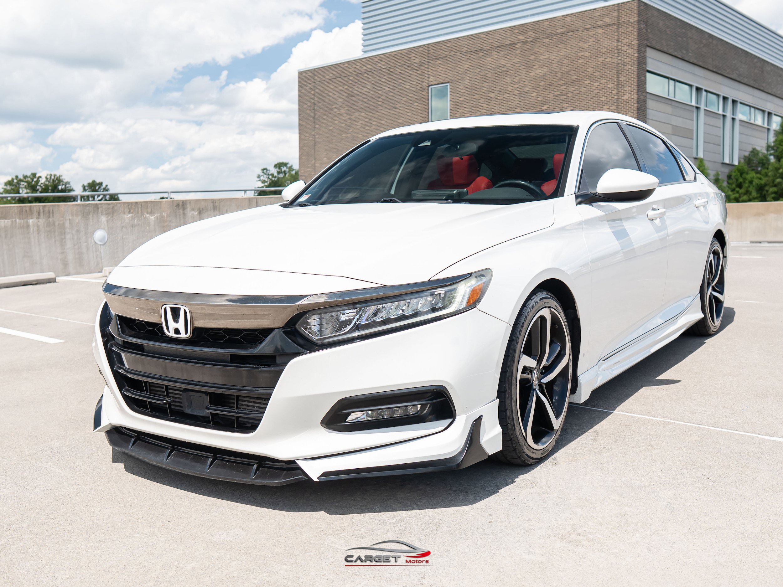 Used 2018 Honda Accord Sport image 3