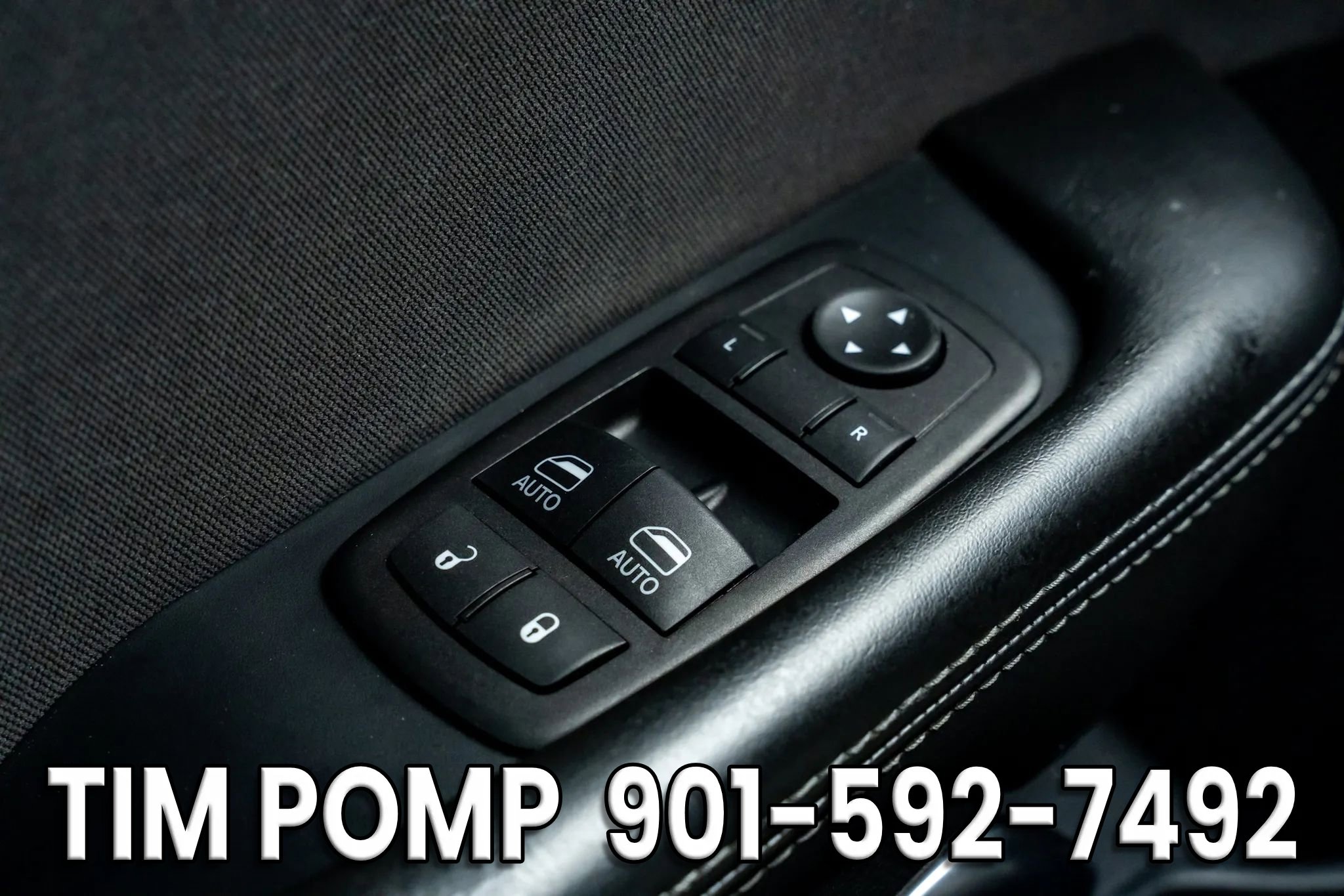 Used 2019 Dodge Challenger SXT image 24