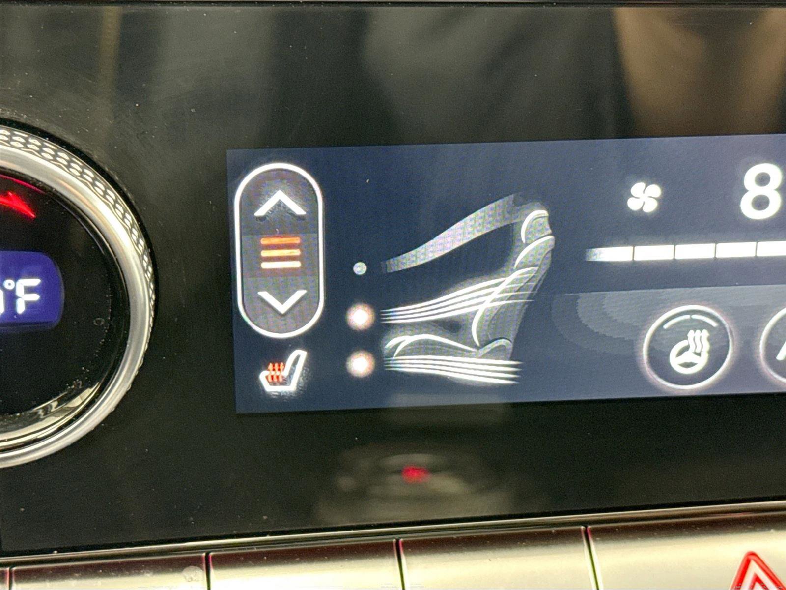 Used 2024 Genesis GV70 2.5T w/ Advanced Package image 8