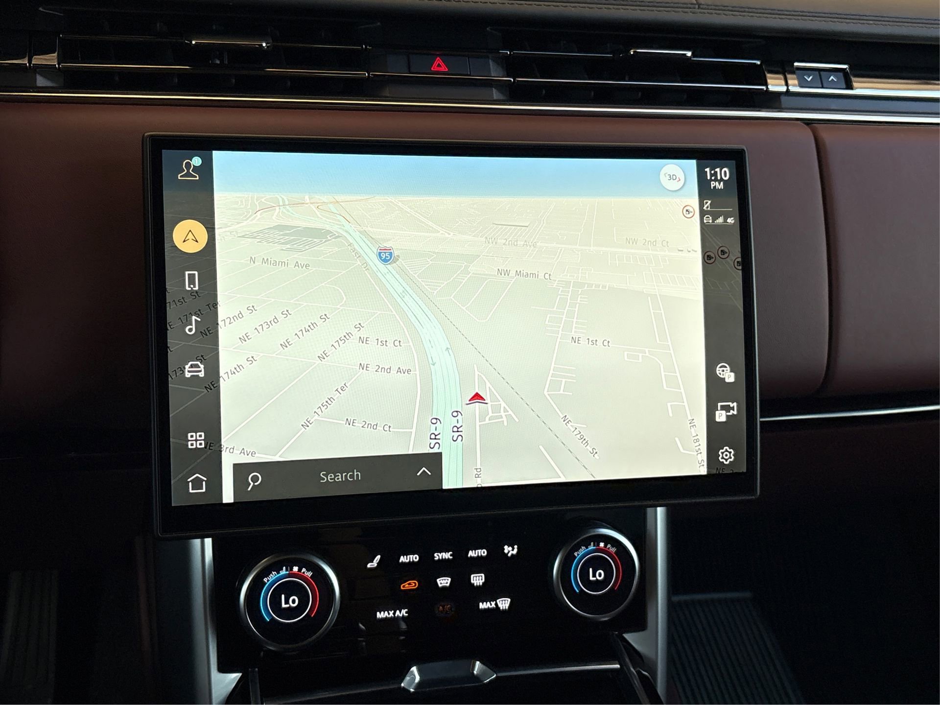 Used 2023 Land Rover Range Rover SE image 22