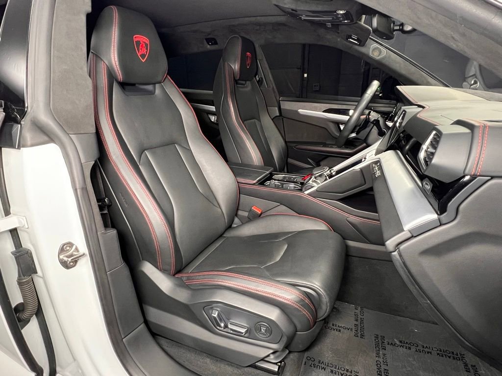 Used 2019 Lamborghini Urus AWD/4WD image 4