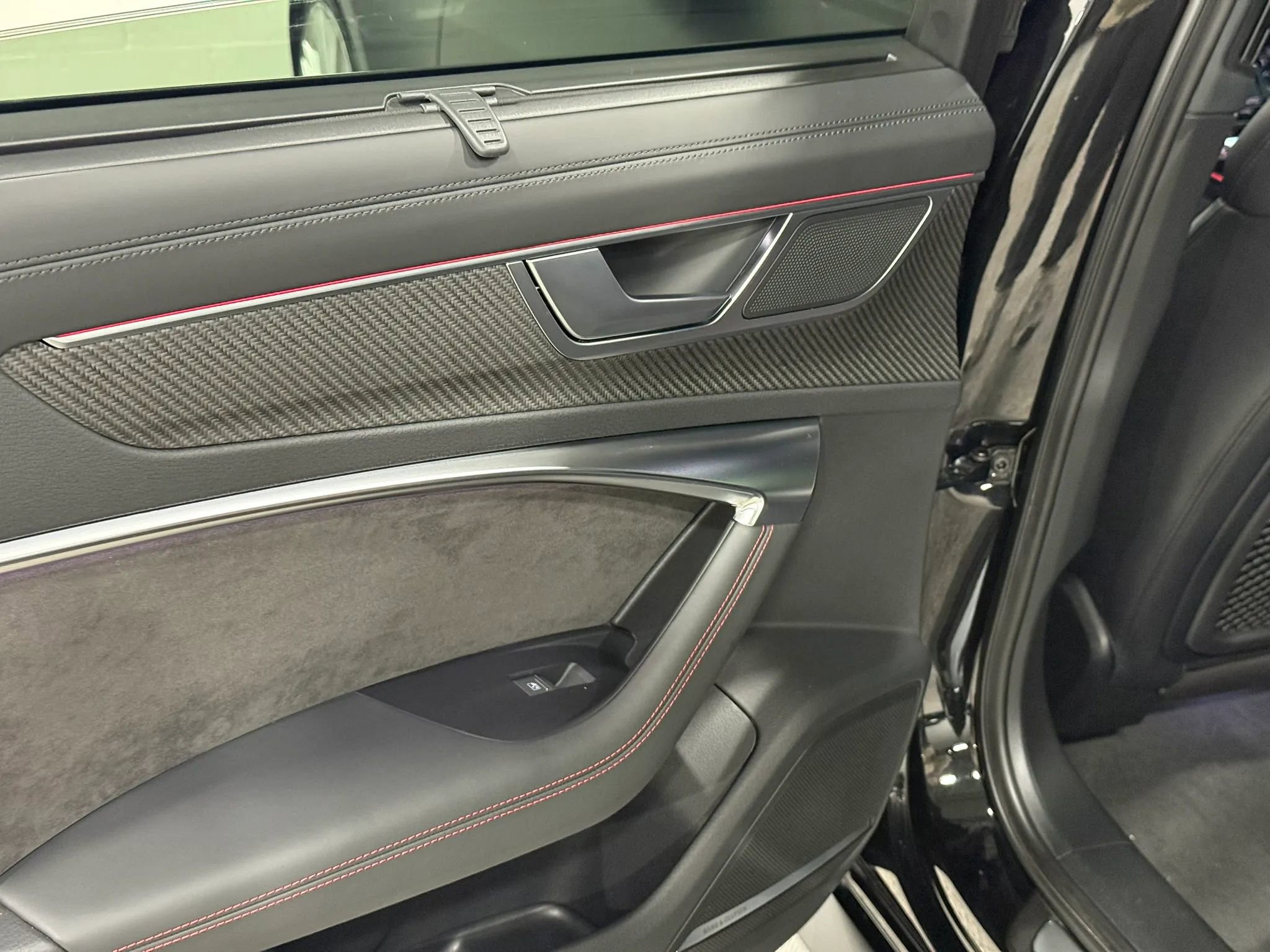 Used 2021 Audi RS 6 w/ Carbon Optic Package image 67