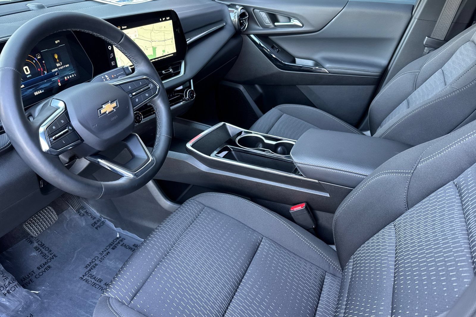 Used 2025 Chevrolet Equinox LT w/ Safety and Technology Package AWD/4WD image 9