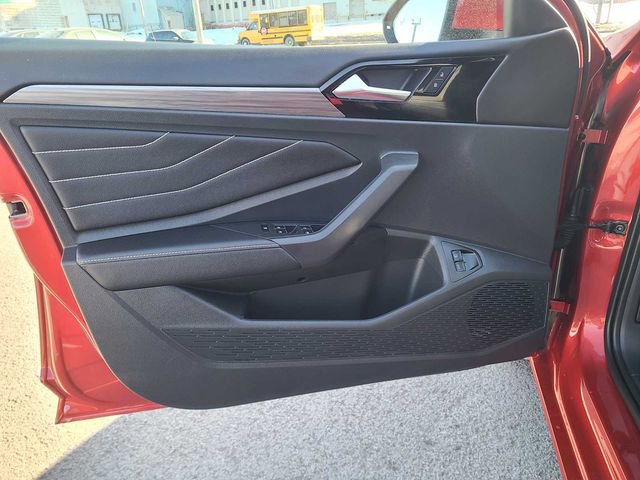 Used 2023 Volkswagen Jetta SEL image 16