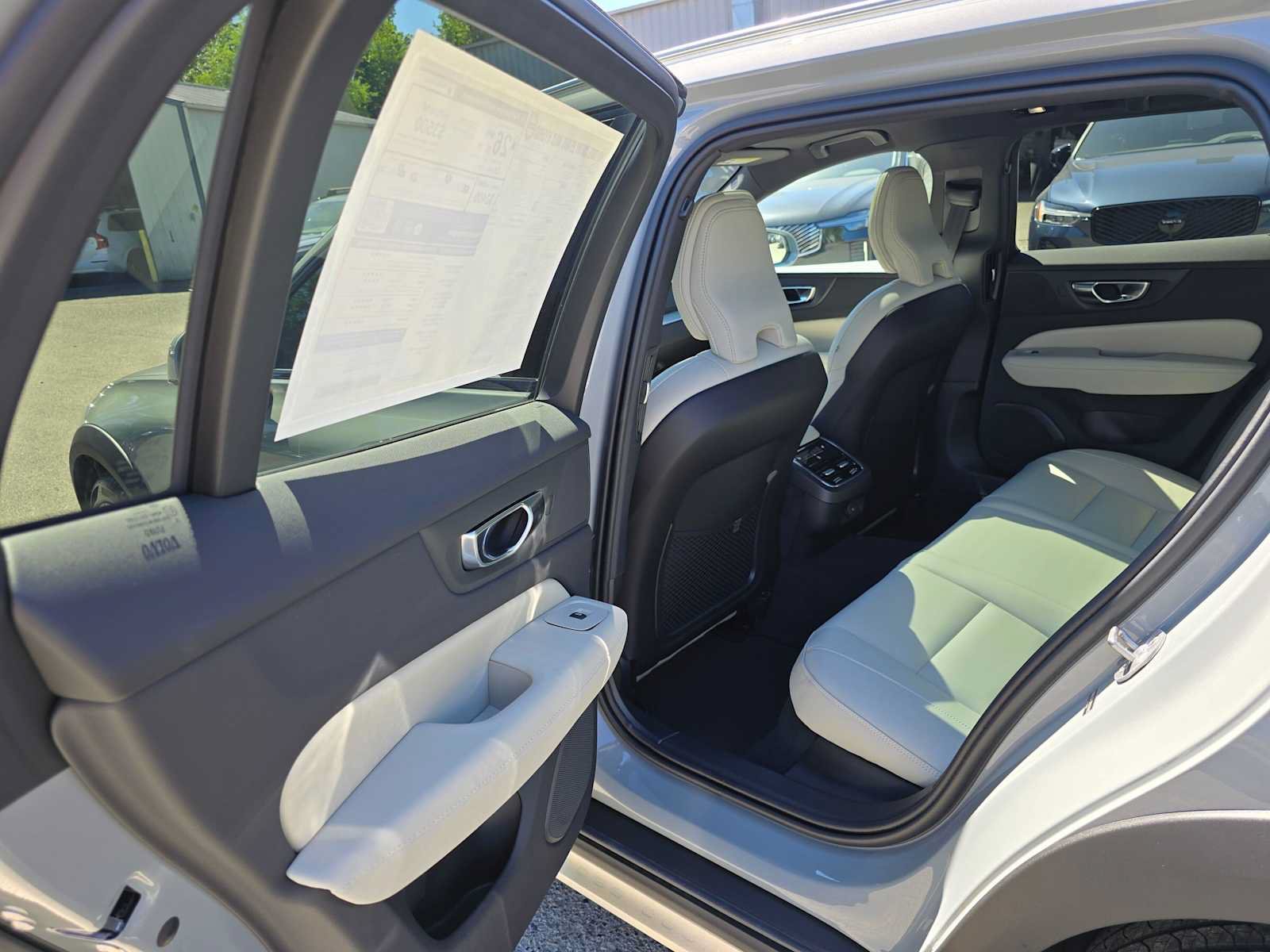 New 2026 Volvo V60 B5 Cross Country Ultra w/ Climate Package AWD/4WD image 16