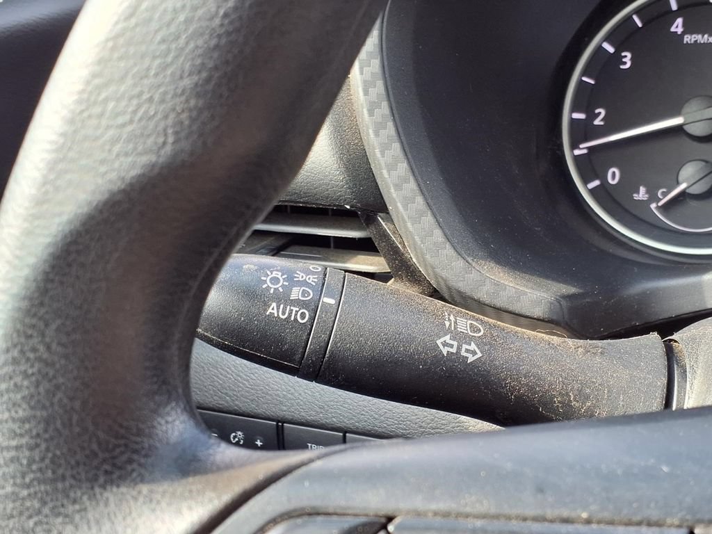 Used 2025 Nissan Sentra SV FWD image 19