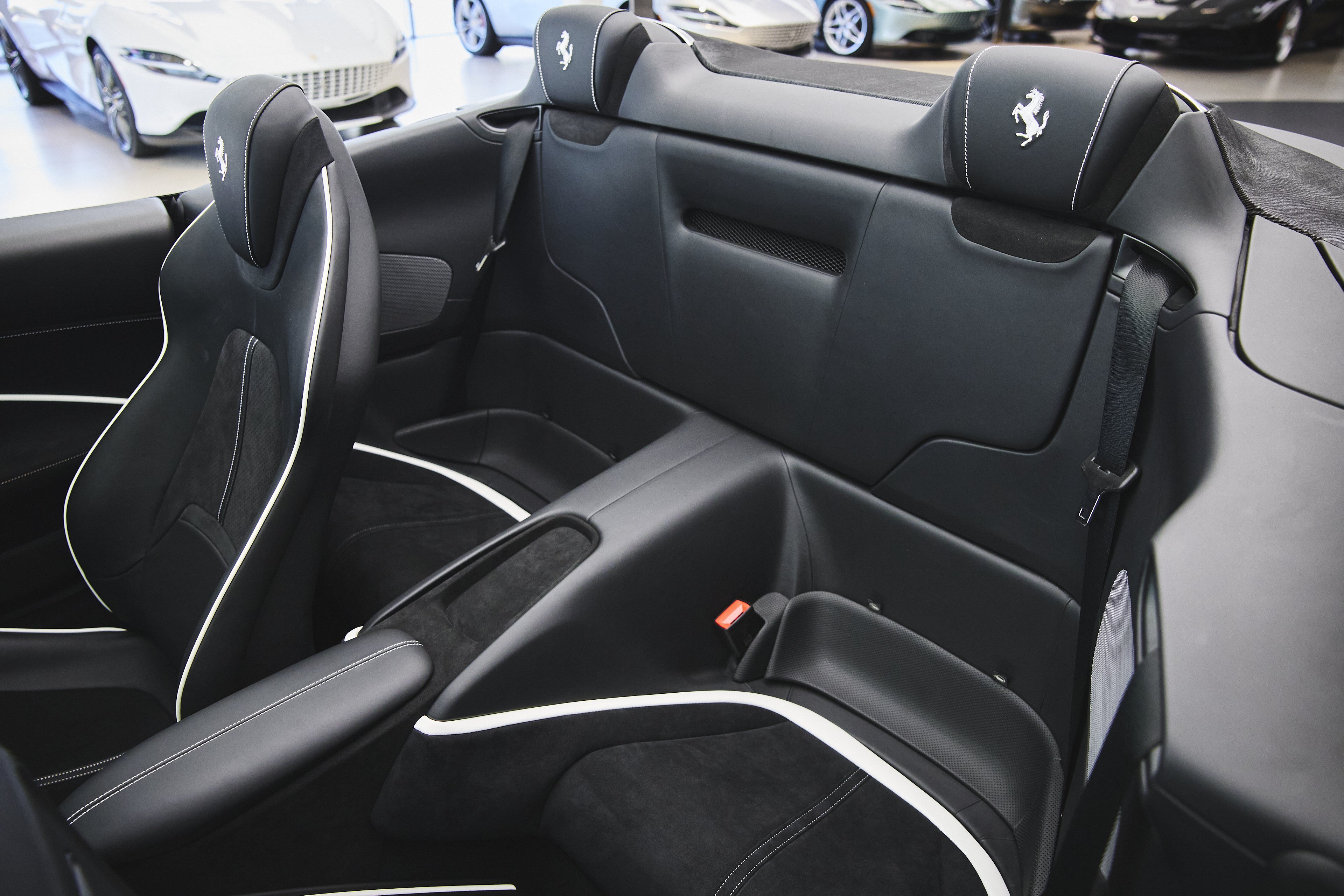 Used 2024 Ferrari Roma Spider RWD image 22