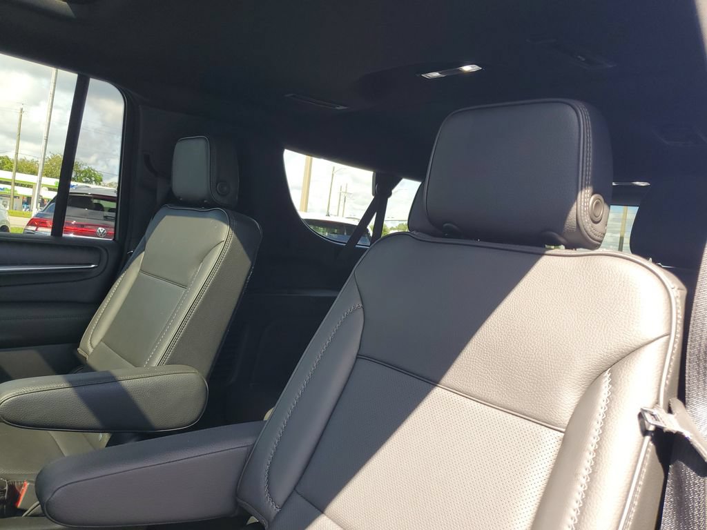 Used 2021 GMC Yukon XL Denali w/ Denali Ultimate Package AWD/4WD image 26